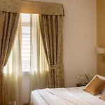 Cortina Hotel 3*