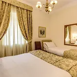 Cortina Hotel