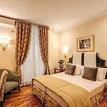 Cortina Hotel 3*