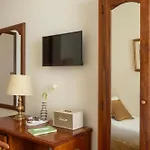 فندق كورتينا 3*
