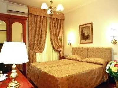 Hotel Cortina 3*