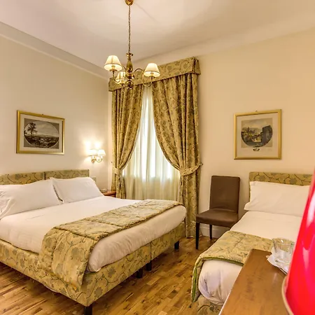 Hotel Cortina 3*