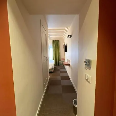 Hotel Cortina 3*