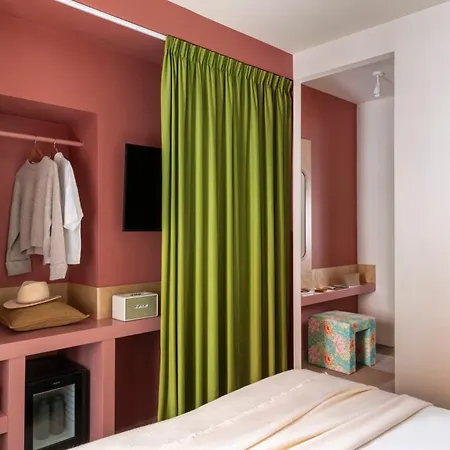 Cortina Hotel 3*